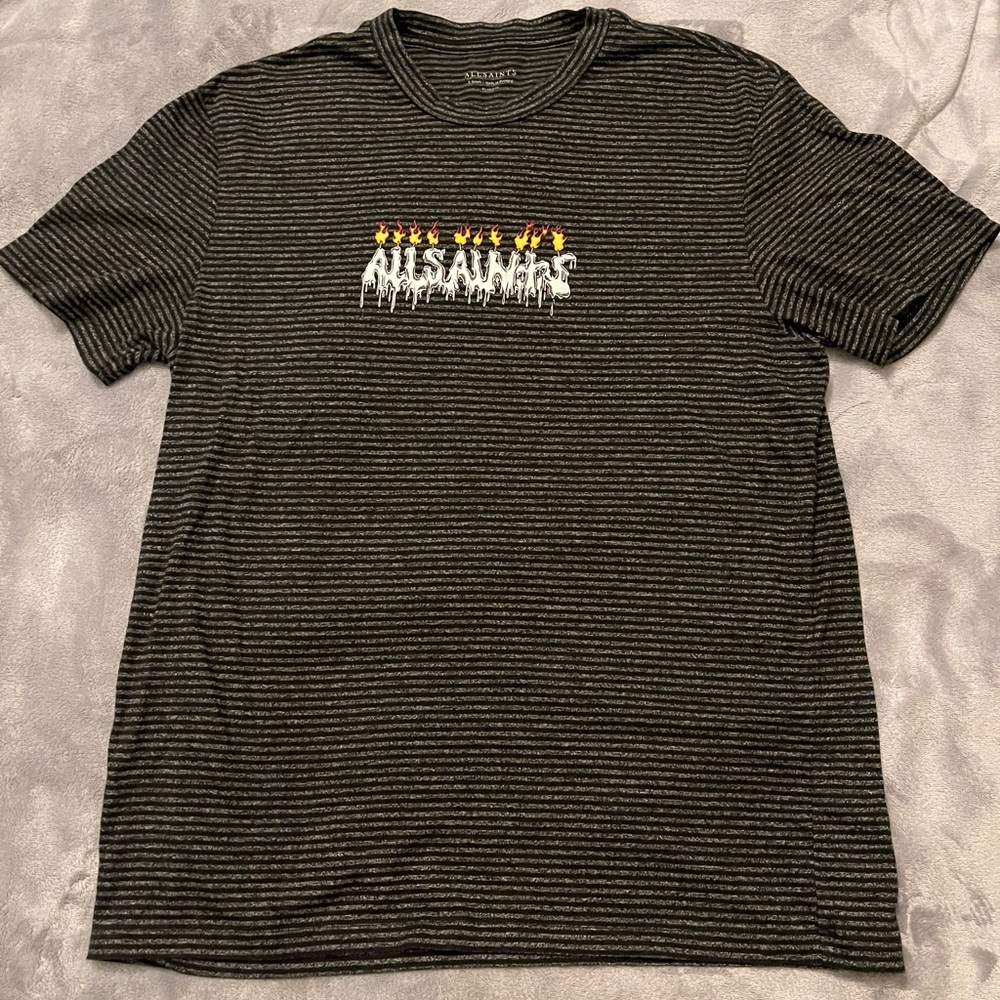 Men’s All Saints x-small oversized skater tee